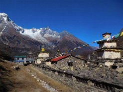 manaslu circuit trek in nepal