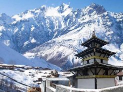 jomsom muktinath trek in nepal snowfall
